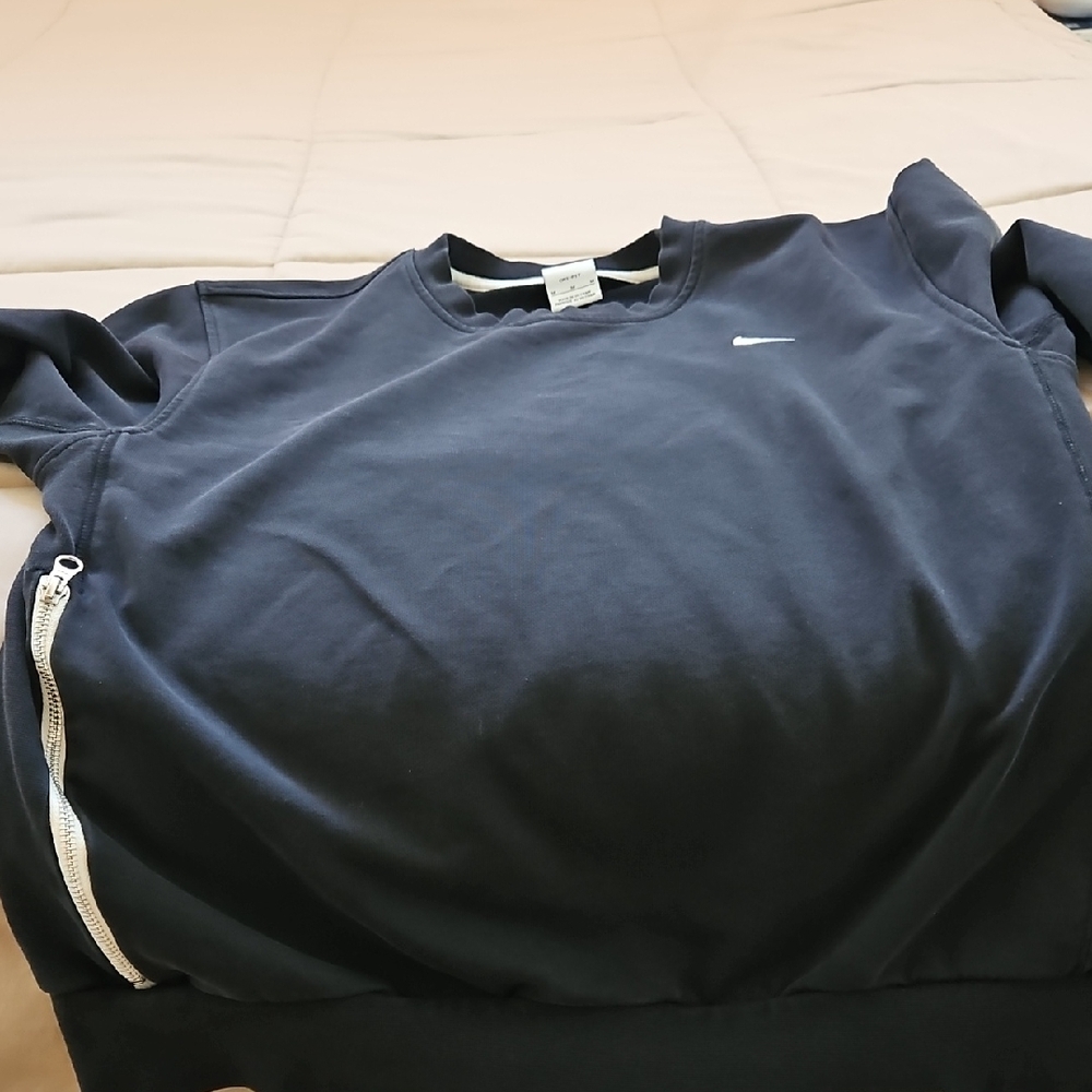 Nike Black Crewneck Sweater Soft Cotton Comfort